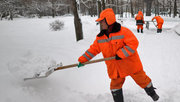 Уборка,  чистка снега в Харькове